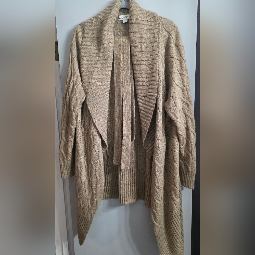 Ava & Viv Beige Cable Knit Cardigan